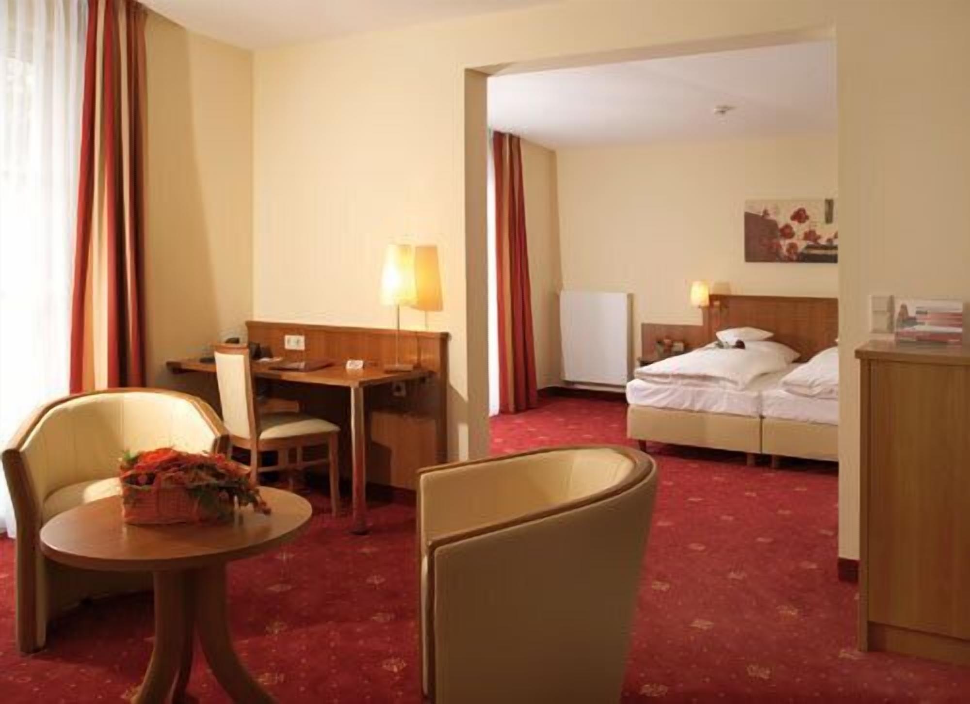 Waldhotel Nachtigall Πάντερμπορν Εξωτερικό φωτογραφία